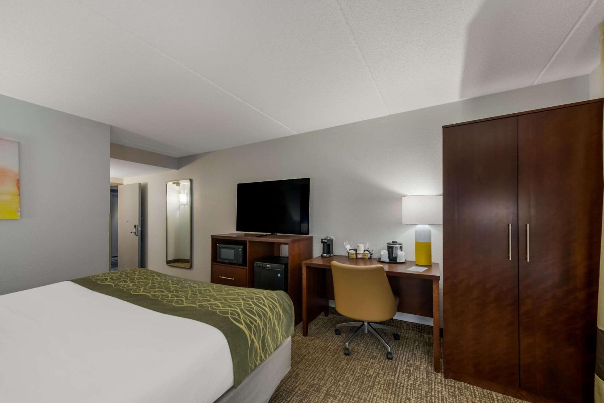 Comfort Inn Newport News - Hampton I-64 Exteriör bild