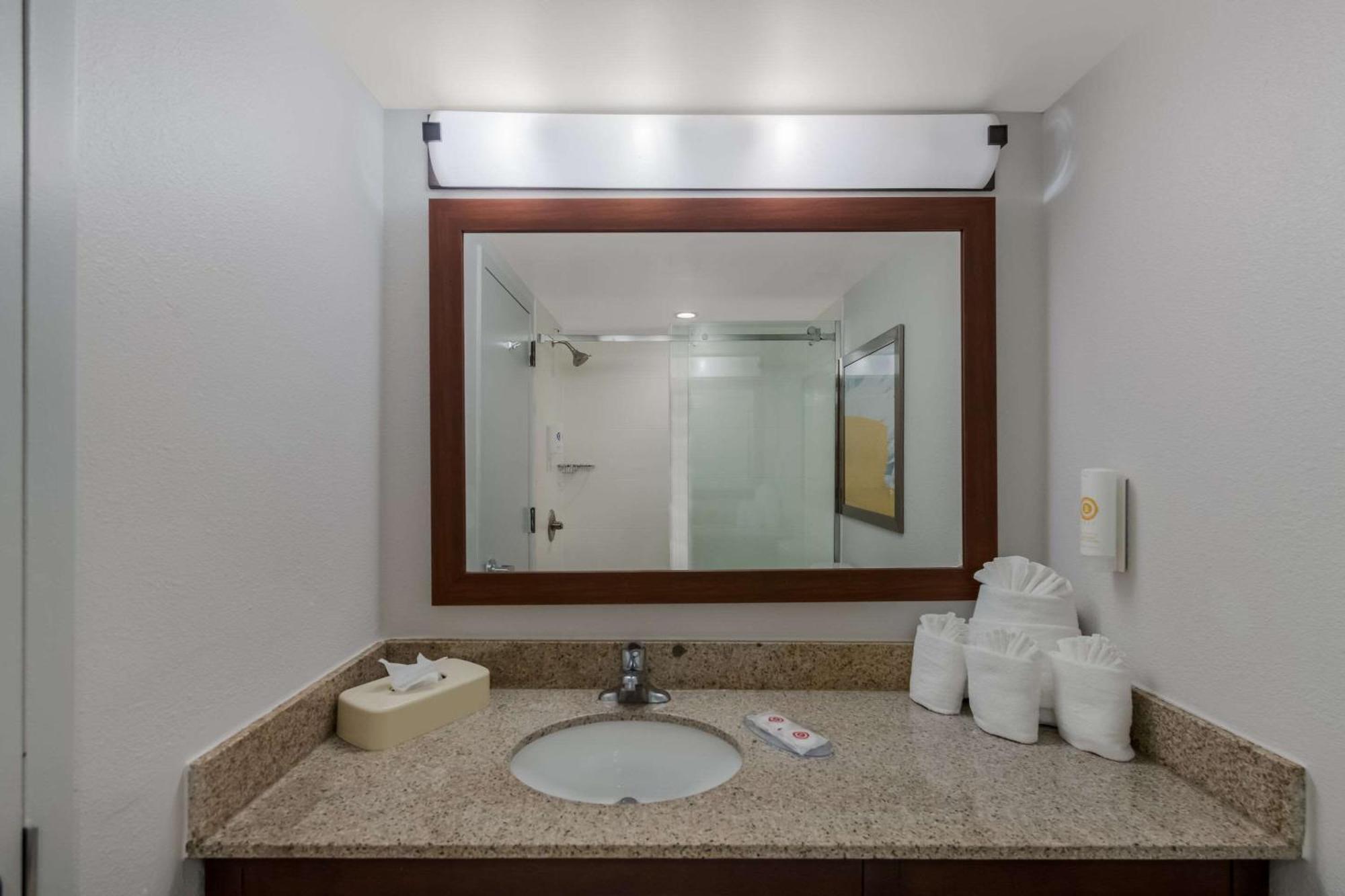 Comfort Inn Newport News - Hampton I-64 Exteriör bild